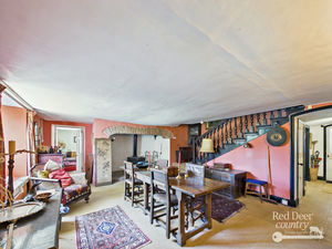 Dining Room- click for photo gallery